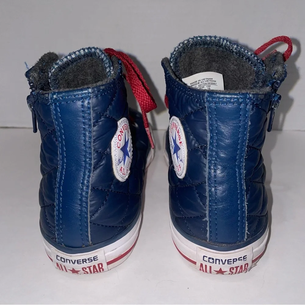 Converse Youth Size 13 Chuck Taylor All Star High Top Navy Blue Quilted Zipper